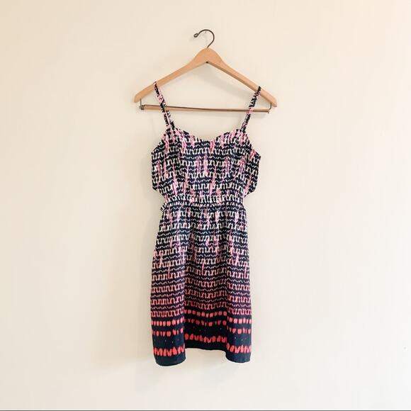 💗 3/$10 💗 American Eagle Aztec Print Mini Dress Black White Pink Size 4 - Picture 6 of 10